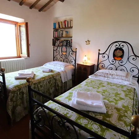 Nyaraló Cozy Farmhouse In Hills; With Rustic Charm Near Adriatic Sea *